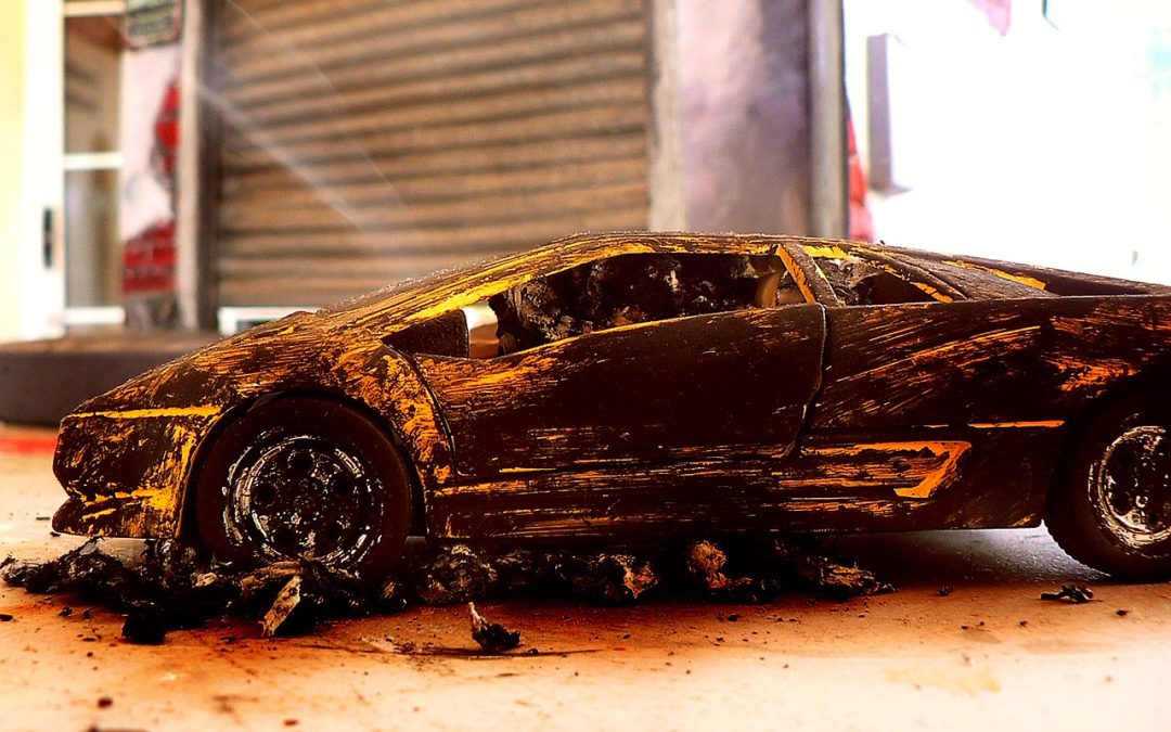 Dinas Damkar DKI Jakarta Selamatkan Korban di Kantor Walikota